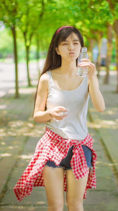 五大联赛是否优先中场硬度高于传球精准度配置思维,五大联赛主场优势